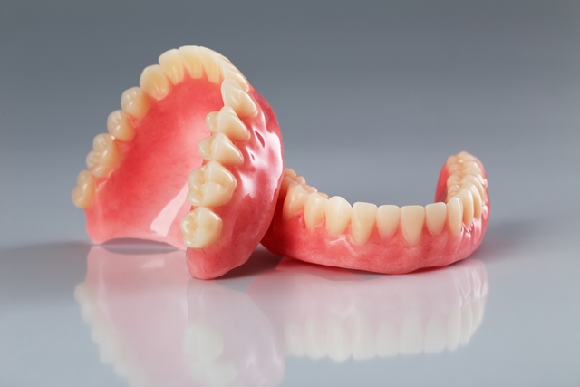 TYPES OF DENTURES AND HOW TO MAKE DENTURES